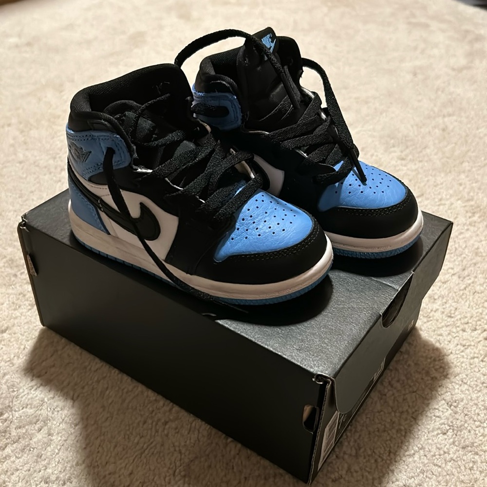 Jordan 1 retro high og toddler shoes